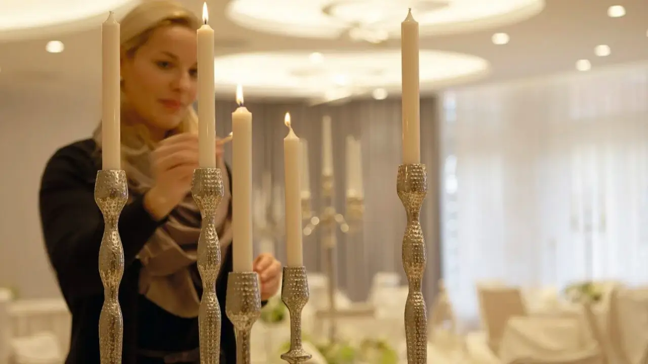 Stilvoller Veranstaltungsraum im Waldhotel Stuttgart.
